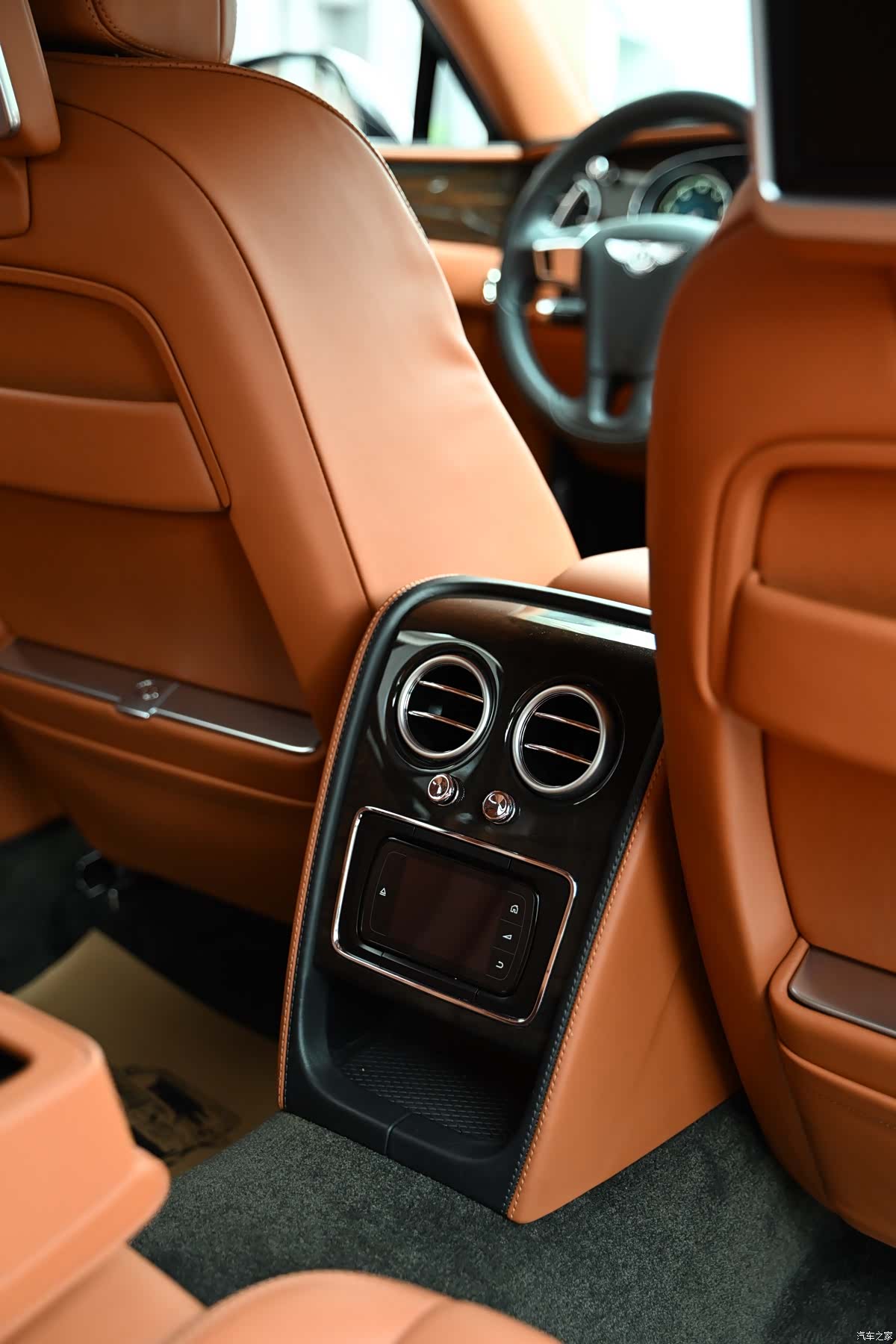Bentley Flying Spur, 2017 14