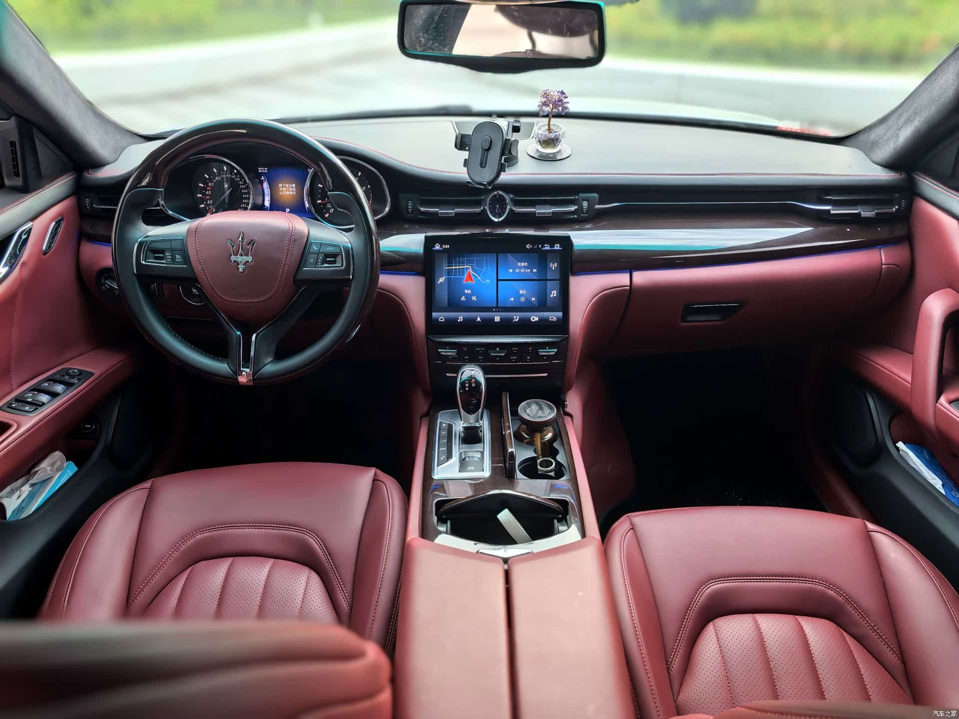 Maserati Q4, 2014 9