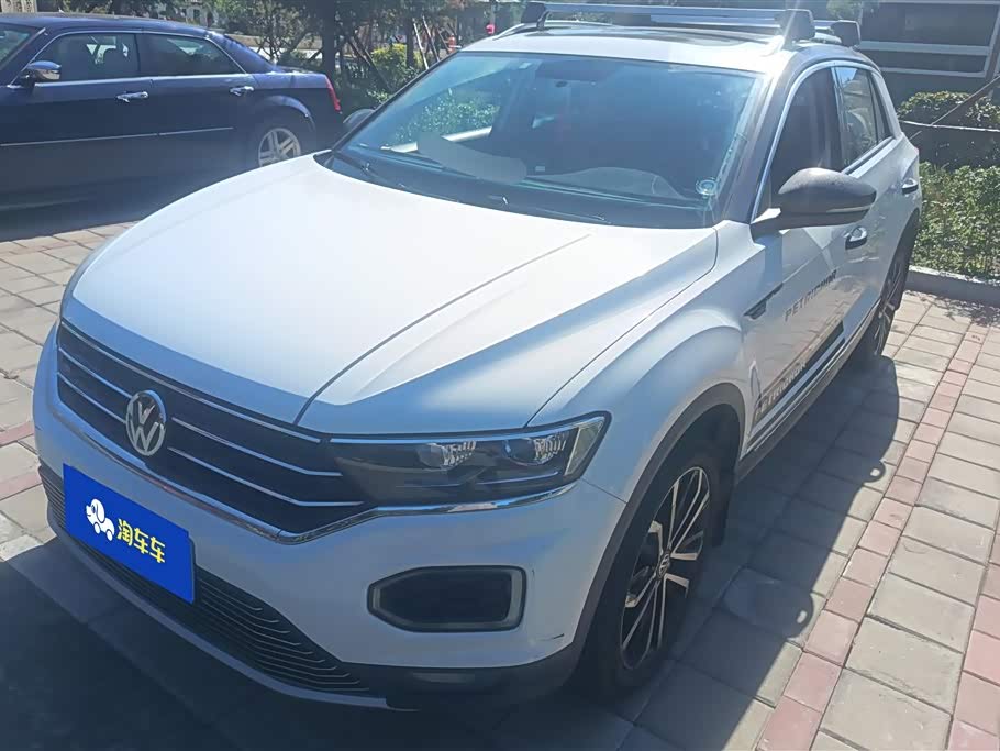 Volkswagen T-ROC exploring Songs