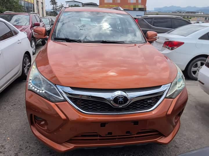 BYD Song 2016 gai shi ban 1.5TI МКПП Elite
