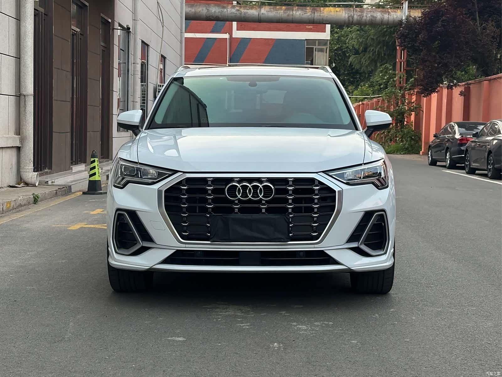 Audi Q3, 2023 2