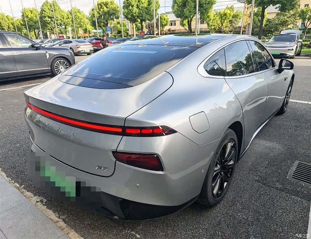 Xpeng P7, 2022 3