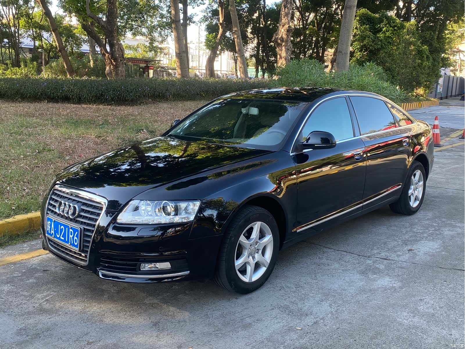 Audi A6L, 2010 1