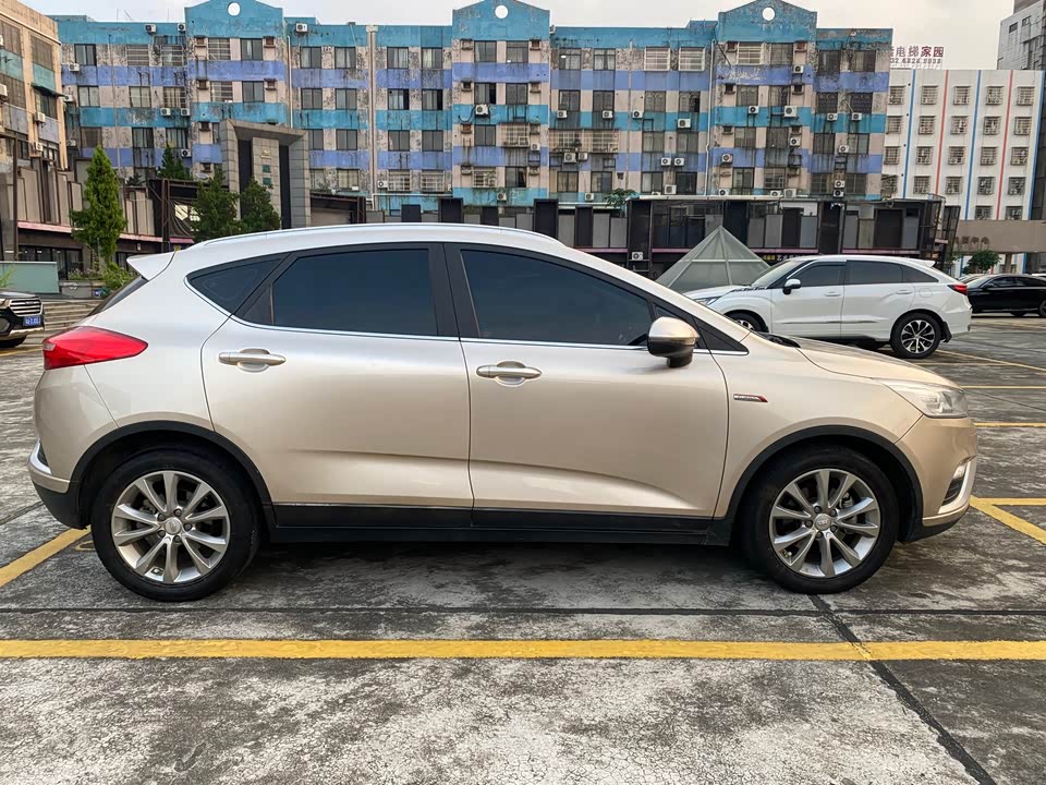 Geely Emgrand GS