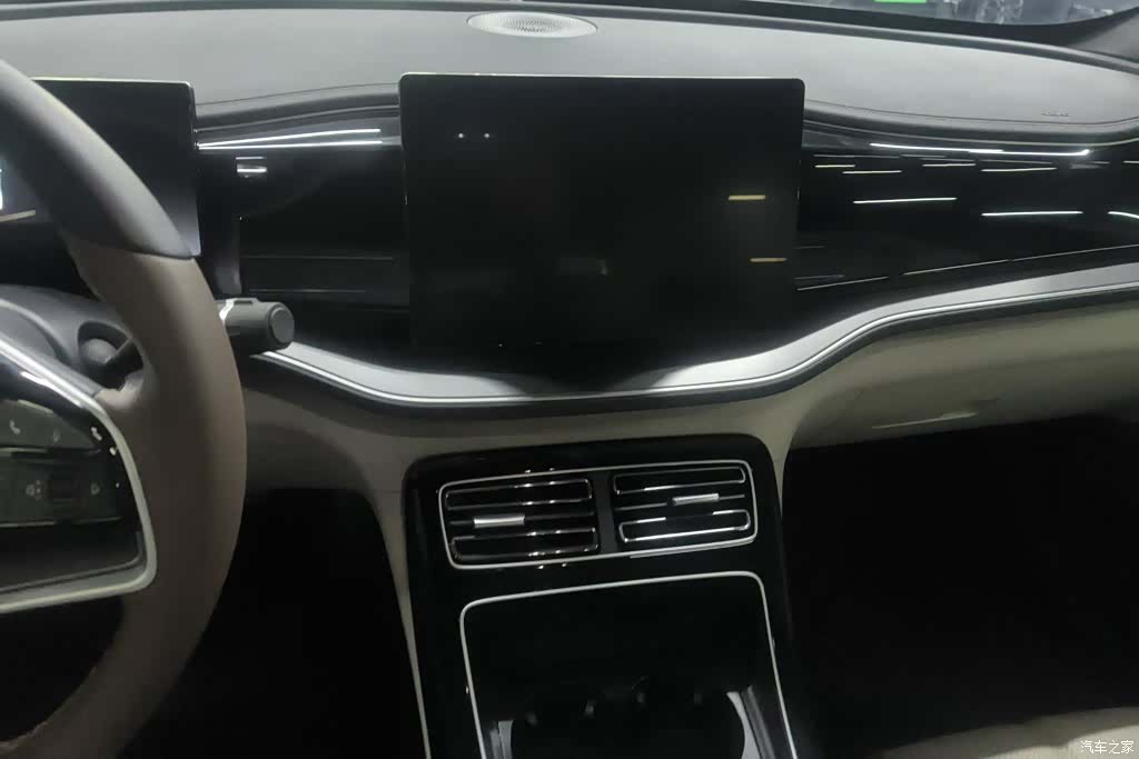 BYD Qin, 2025 13