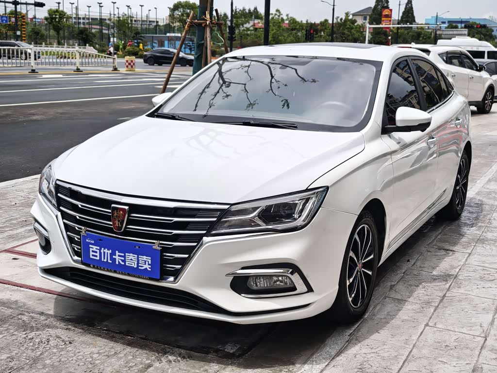 Roewe i5