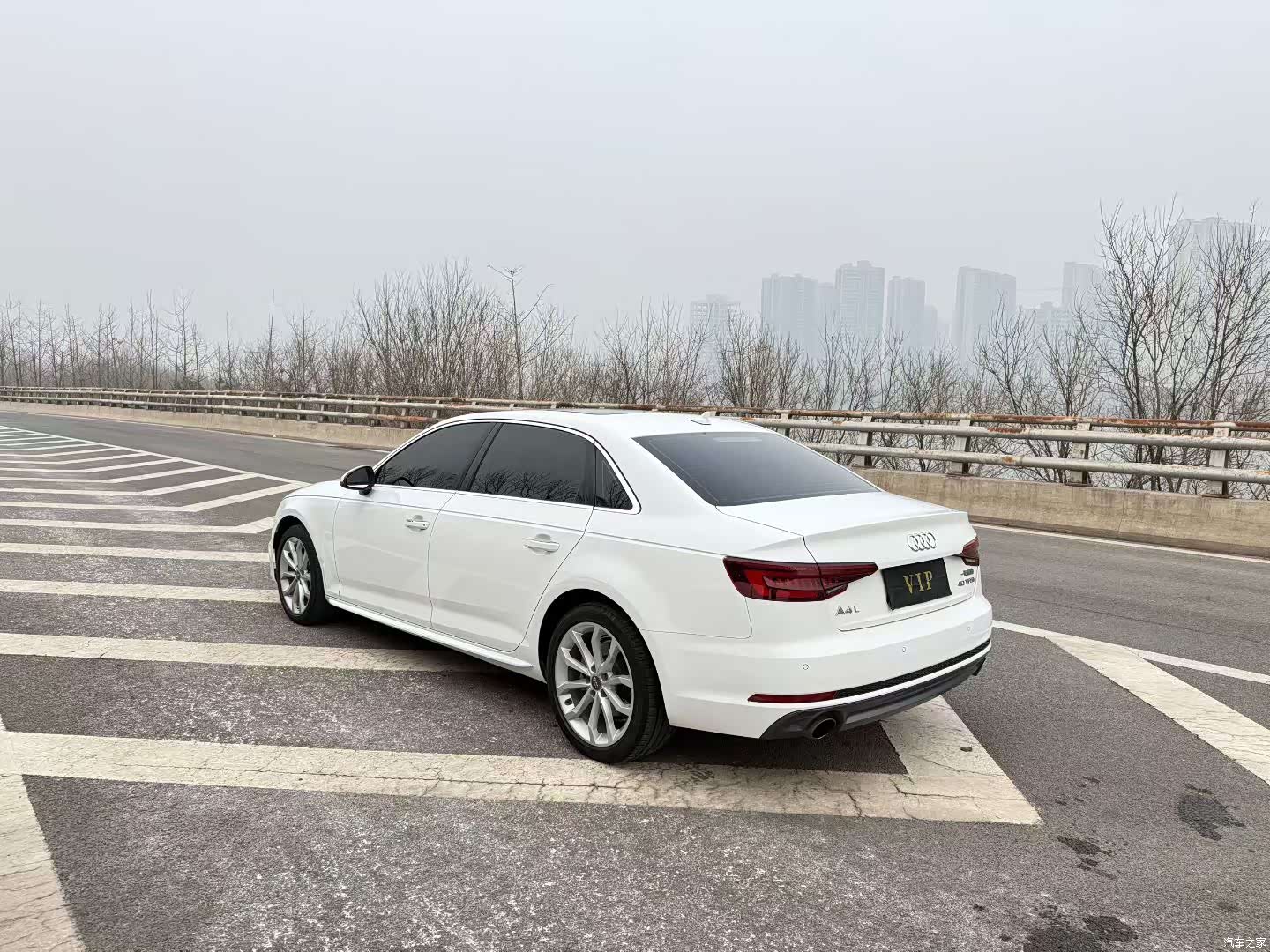 Audi A4L, 2018 7
