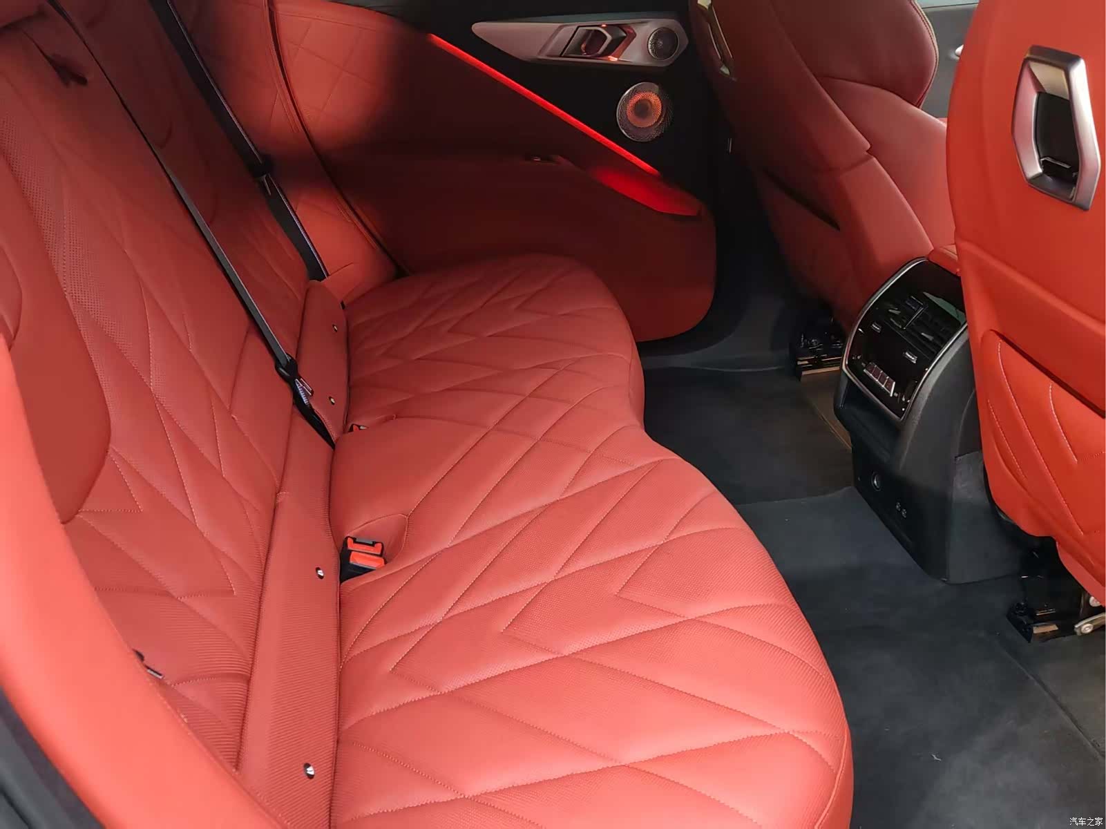 BMW XM, 2024 10