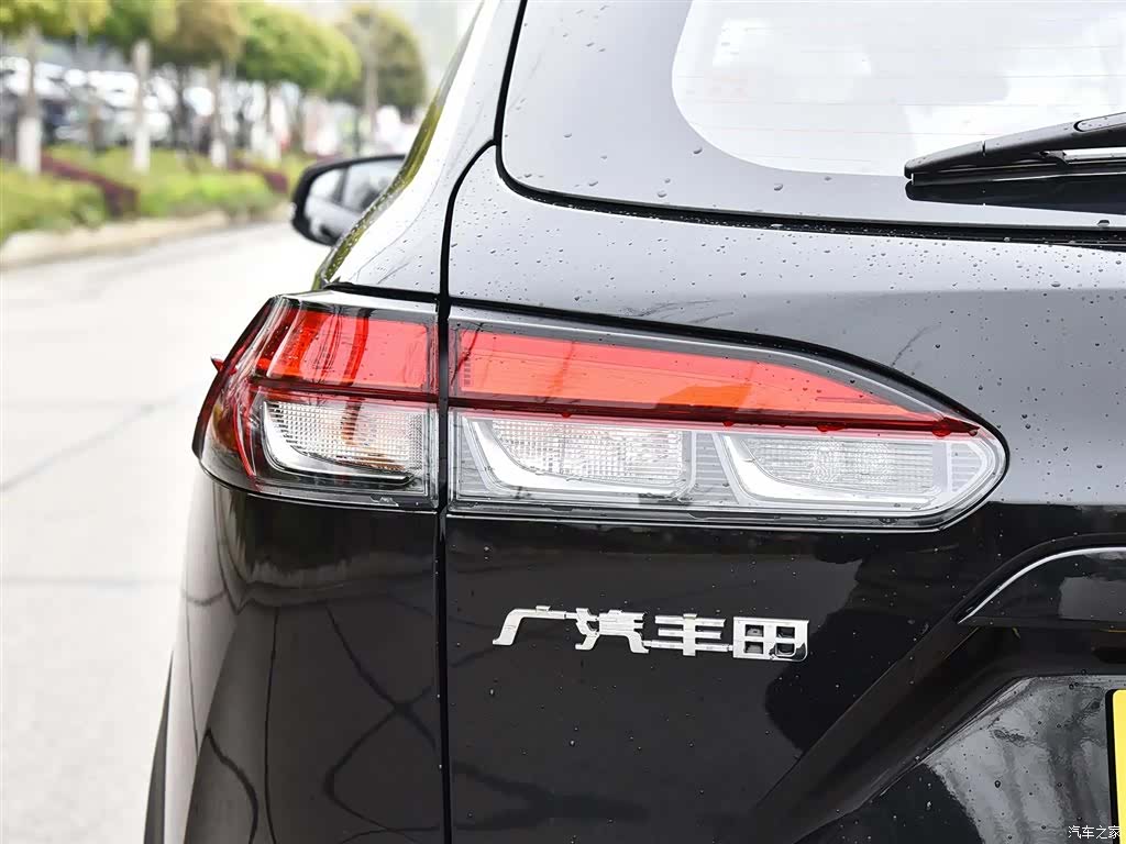 Toyota Frontlander, 2025 16