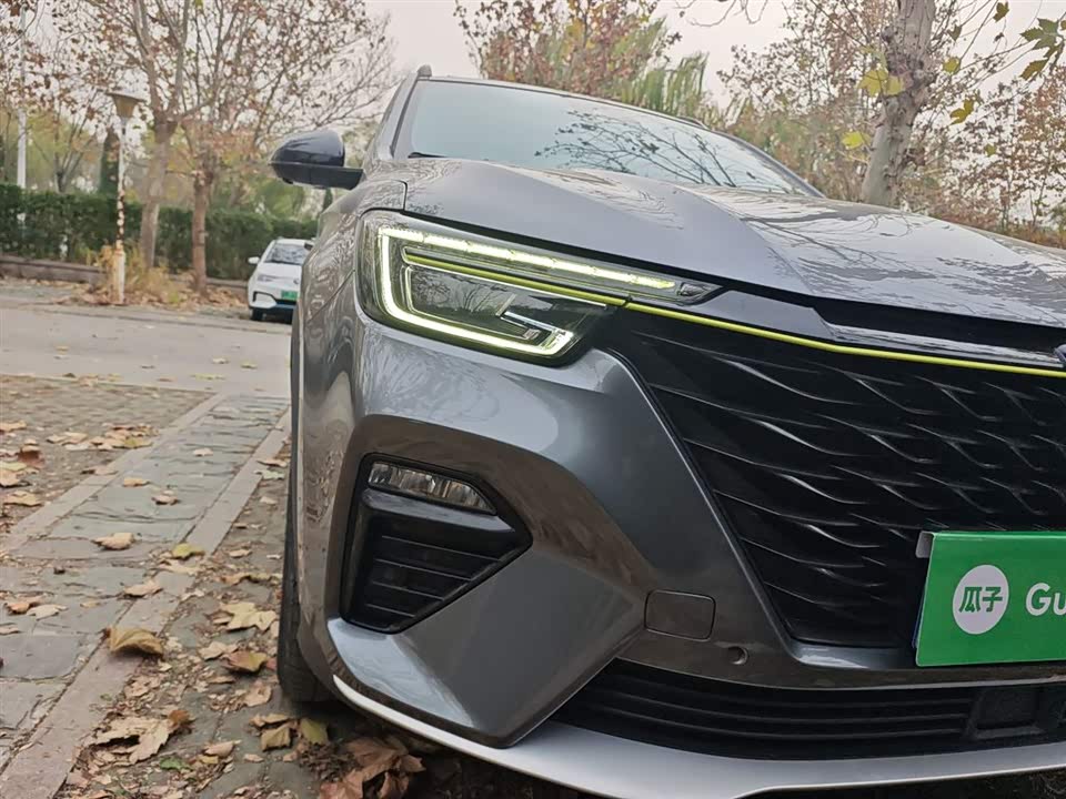 Roewe RX5