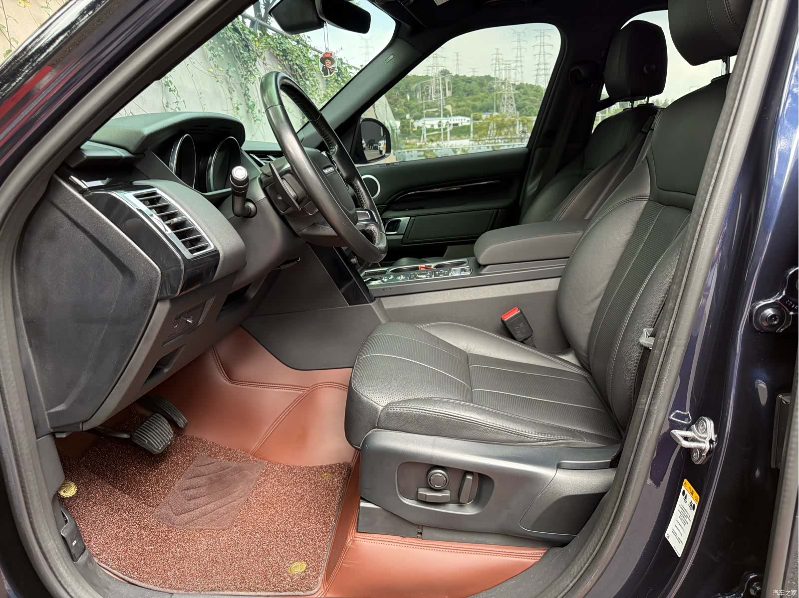 Land Rover Discovery, 2019 4