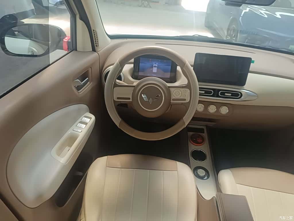 Wuling MINIEV, 2025 11