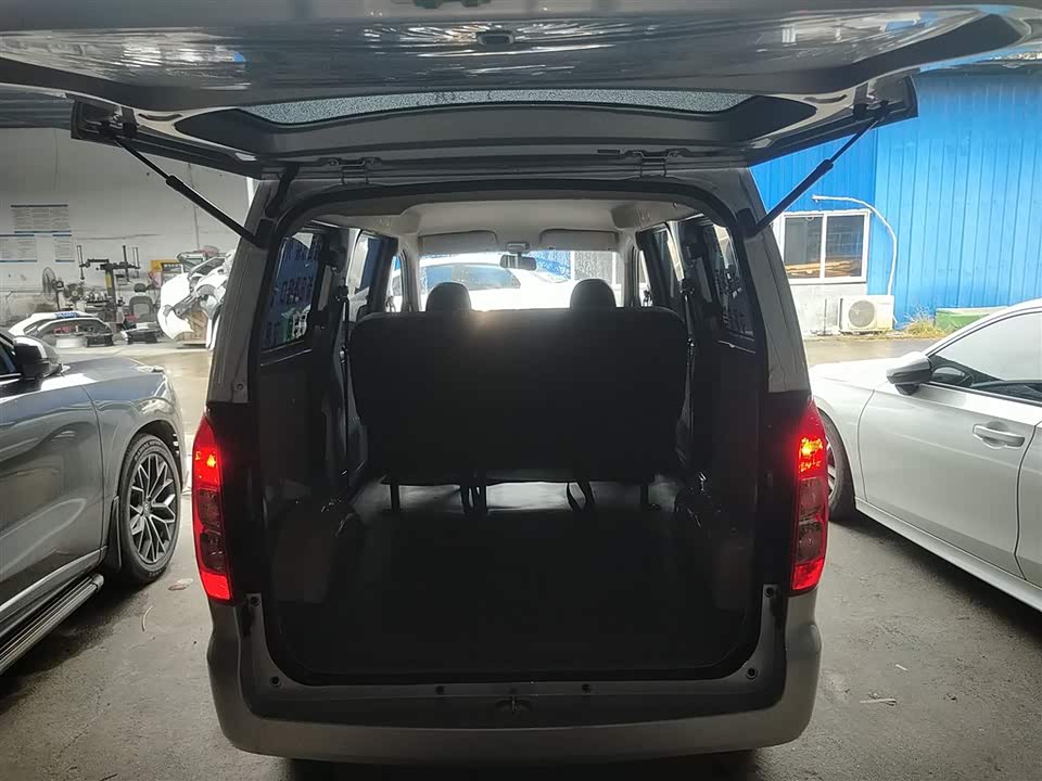 Wuling Wuling Hongguang V