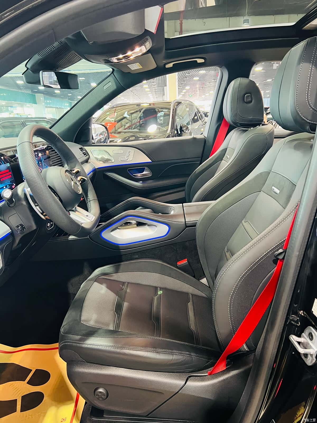 Mercedes-Benz GLE, 2023 все фото