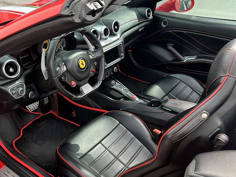 Ferrari California T