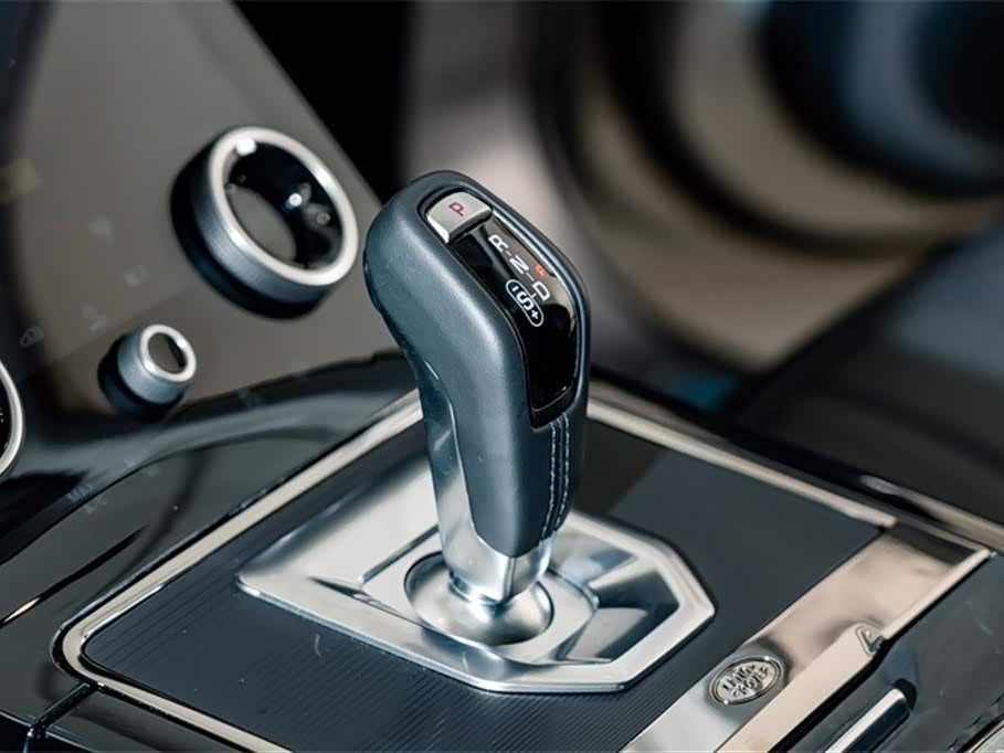 Land Rover Range Rover Aurora