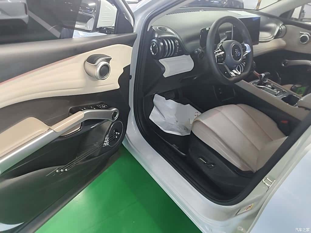 BYD Yuan, 2024 16