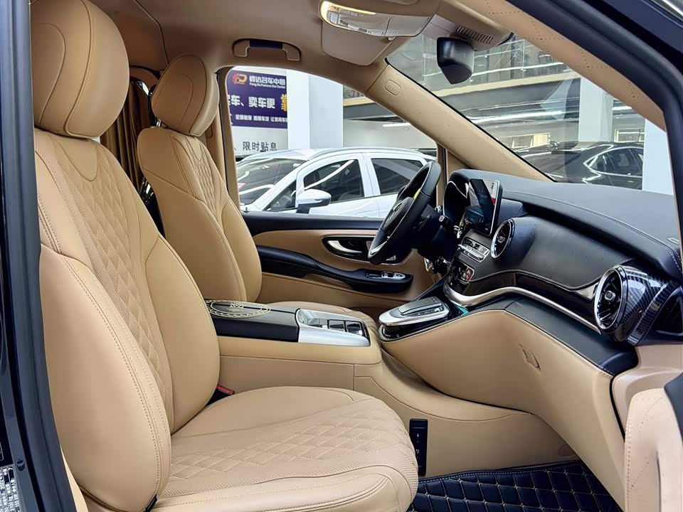 Mercedes-Benz V-class