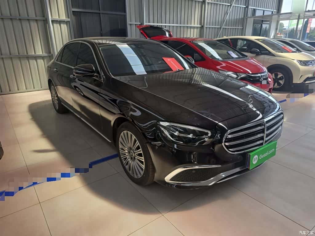 Mercedes-Benz E-Class, 2023 4
