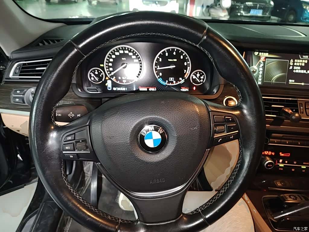 BMW 7 Series, 2014 11