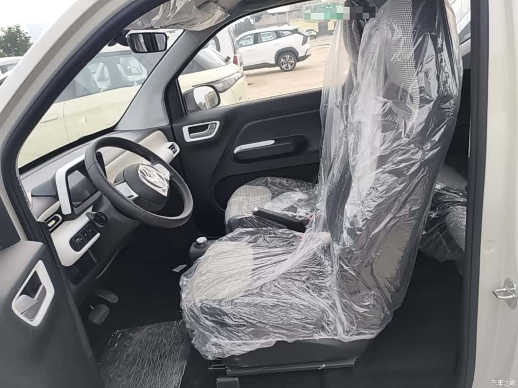 Wuling MINIEV, 2026 15