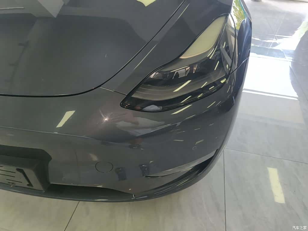 Tesla Model Y, 2022 24
