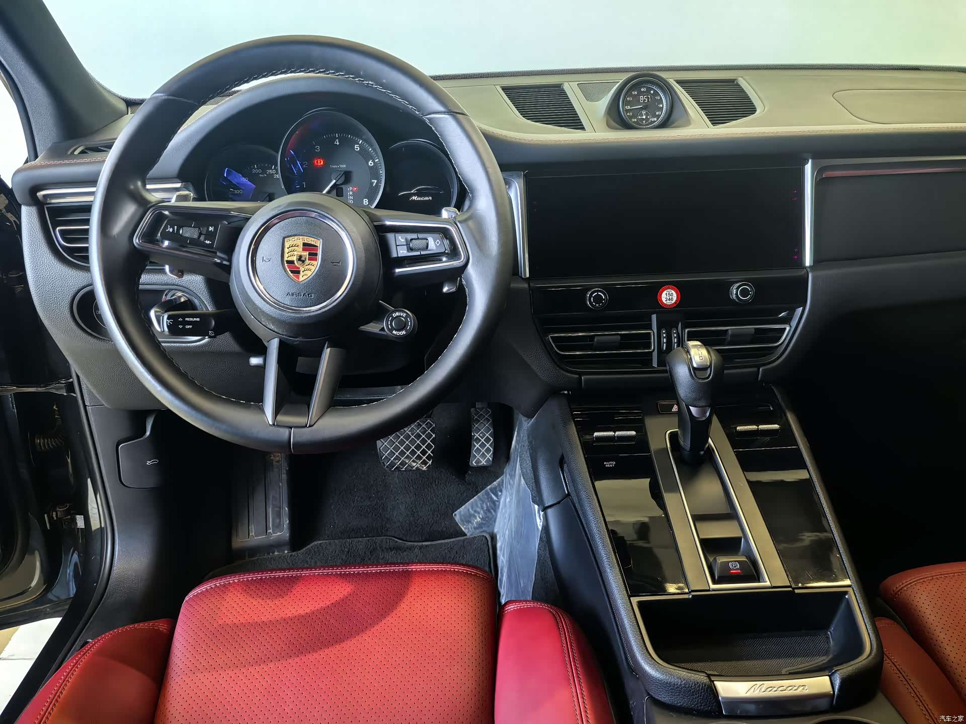 Porsche Macan, 2022 8