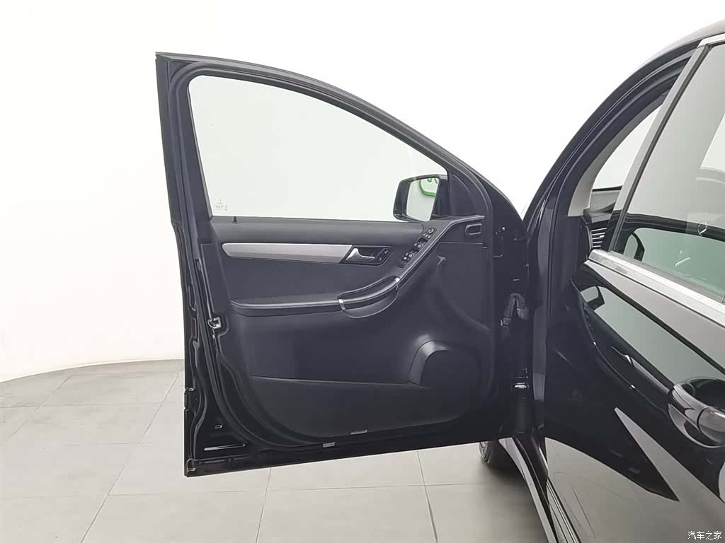 Mercedes-Benz R-Class, 2016 13
