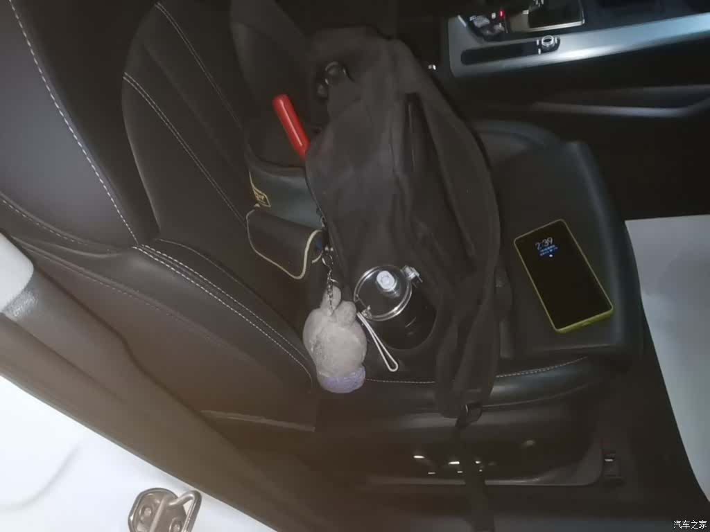 Audi A4L, 2024 25