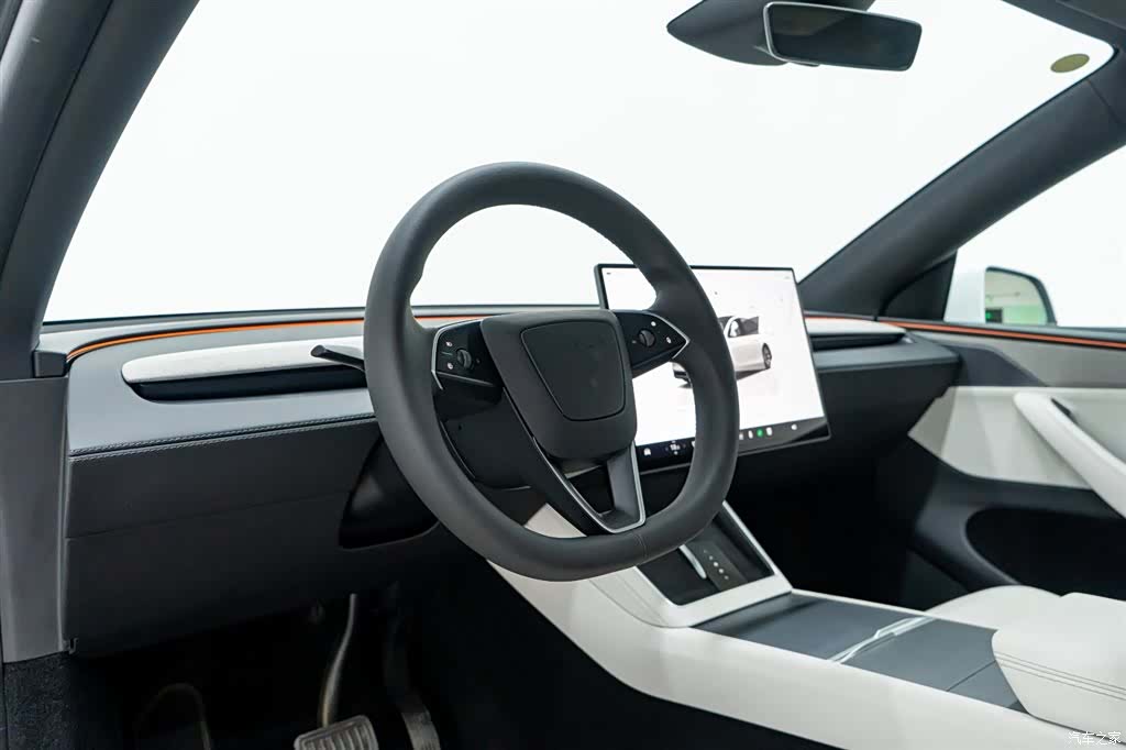 Tesla Model Y, 2025 19