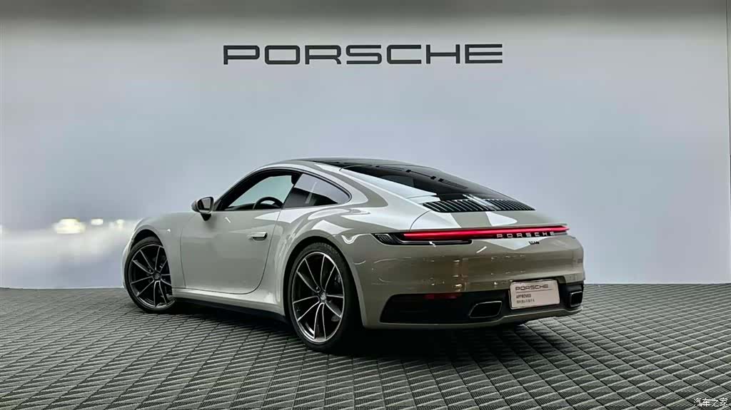 Porsche 911, 2023 6