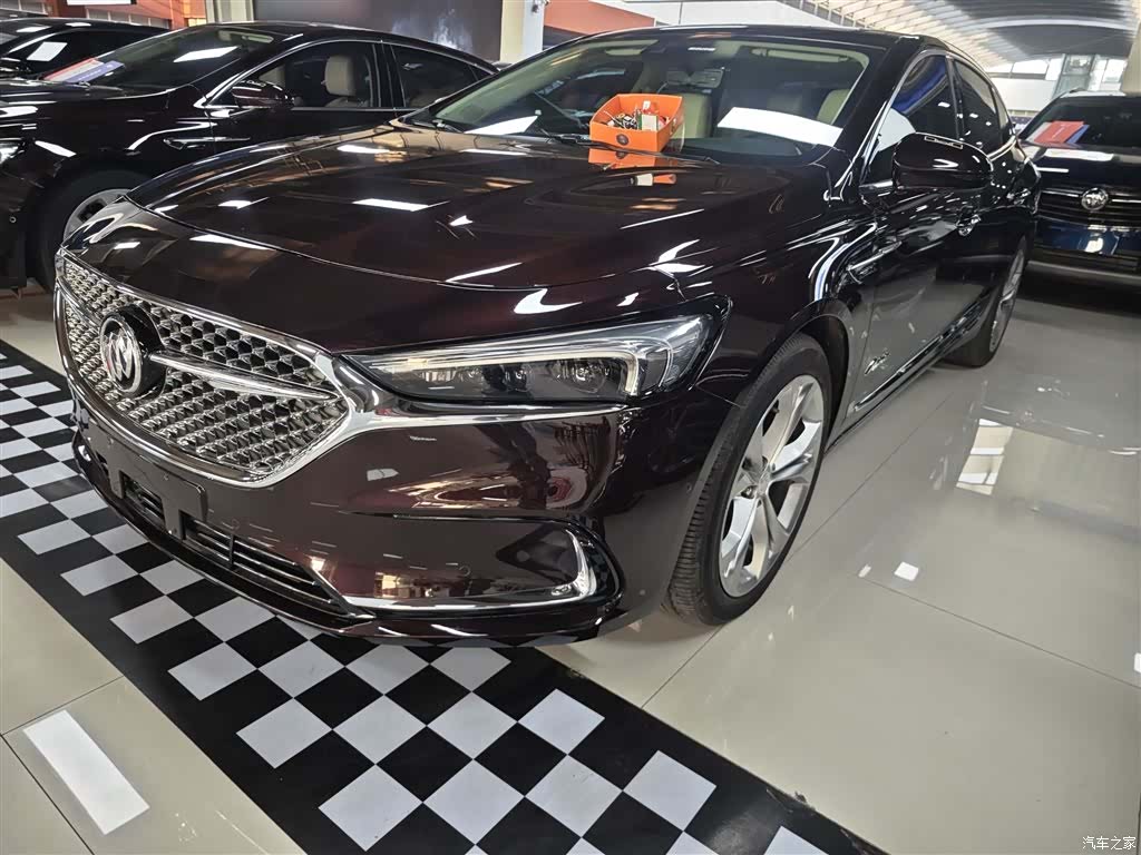 Buick LaCrosse, 2022 1