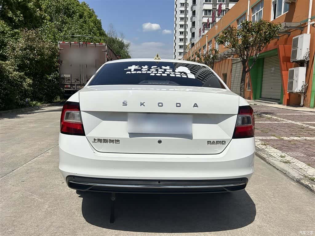 Skoda Rapid, 2019 все фото