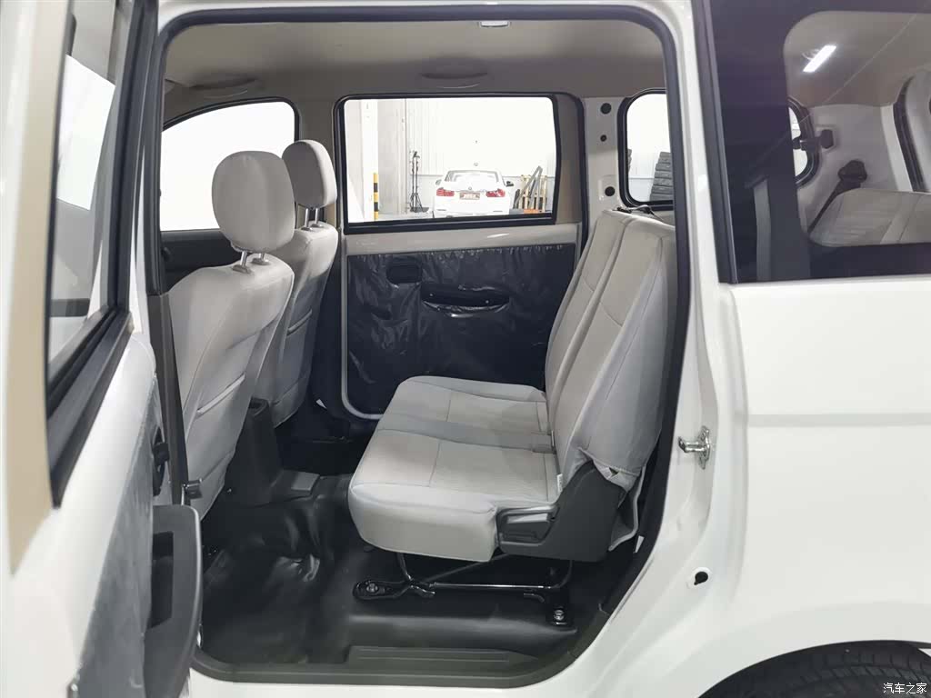 Wuling Hongguang, 2022 15