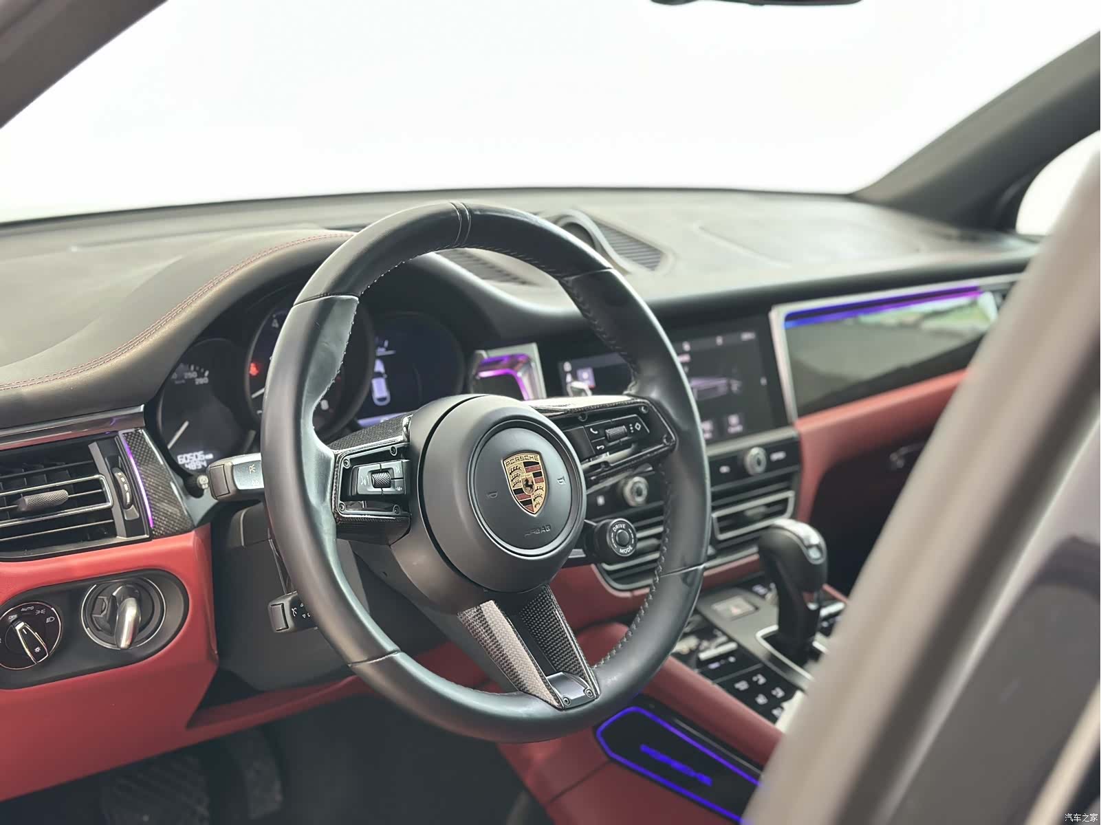 Porsche Macan, 2023 11