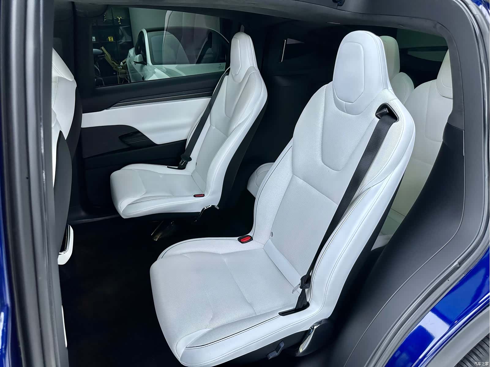 Tesla Model X, 2023 9