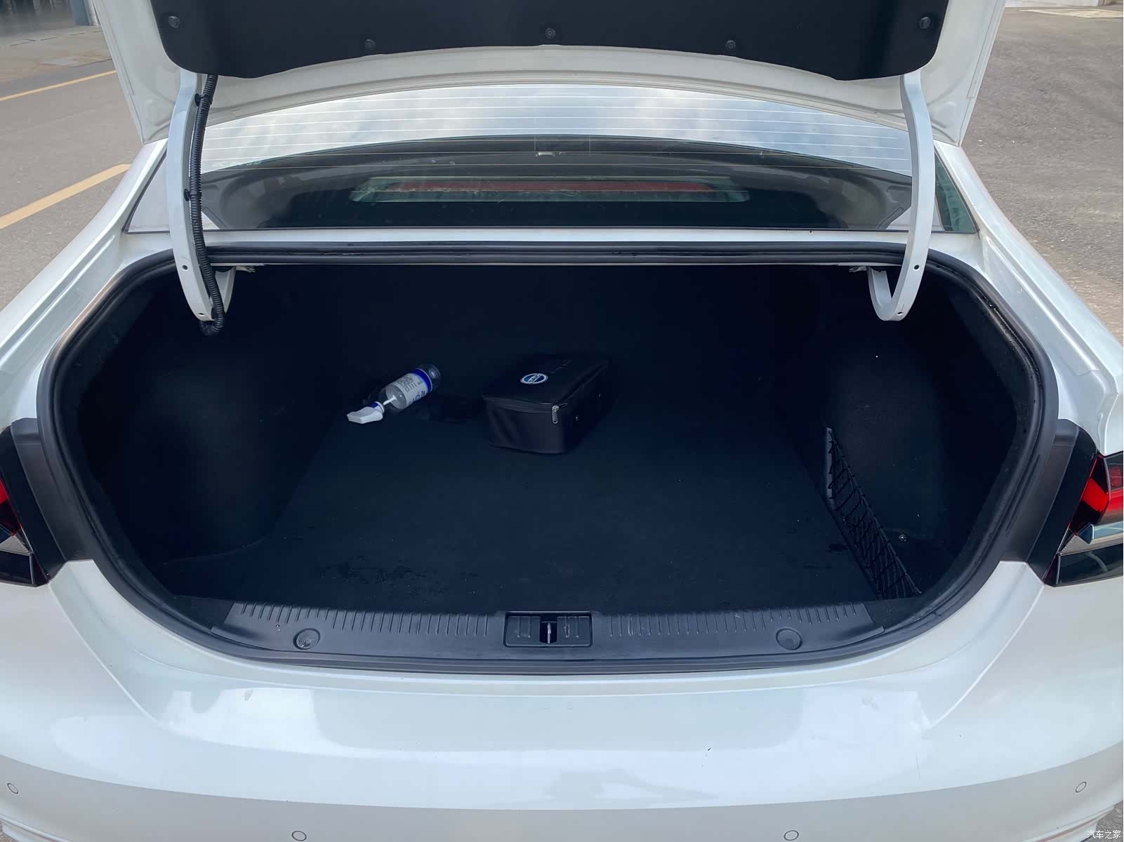 Rising Auto ER6, 2021 10