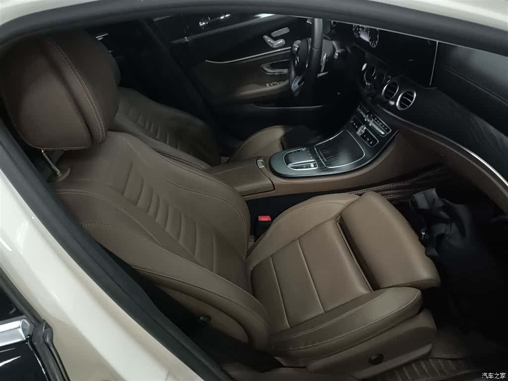 Mercedes-Benz E-Class, 2019 25