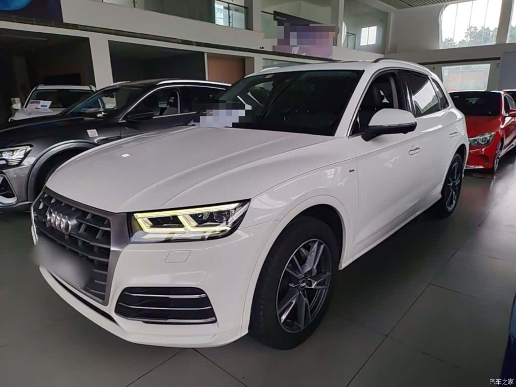 Audi Q5L, 2019 1