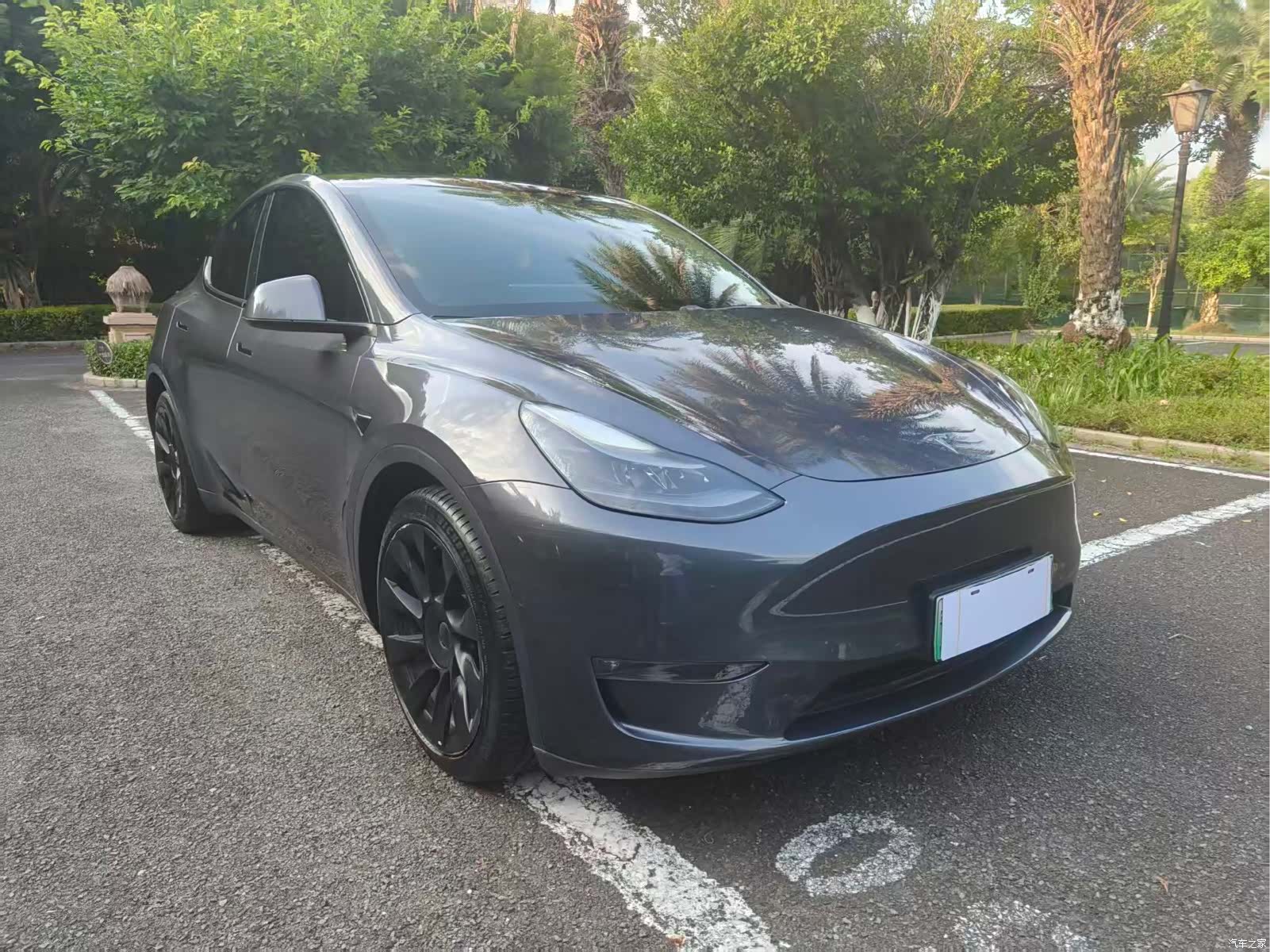 Tesla Model Y, 2021 3