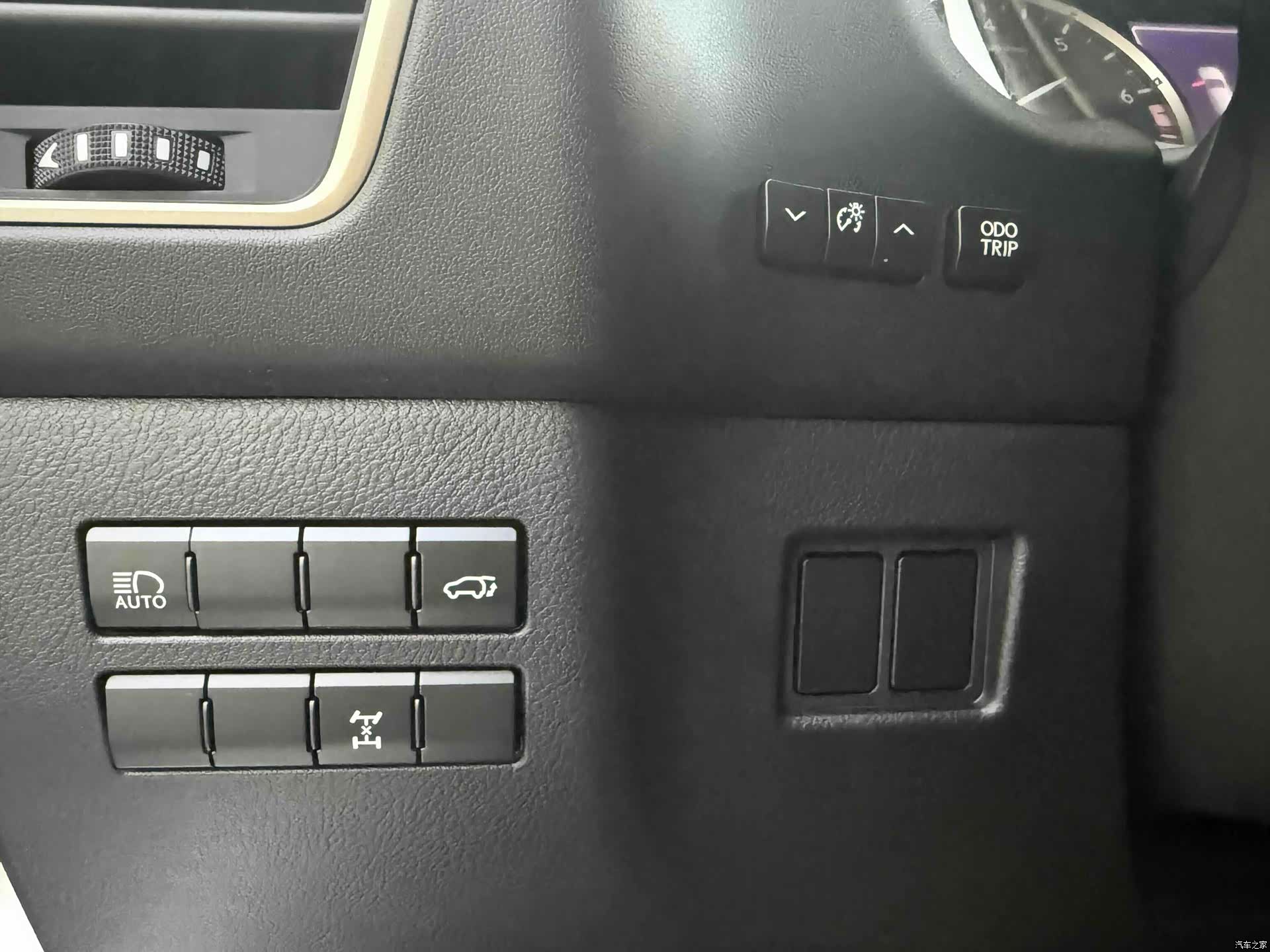 Lexus NX, 2021 13