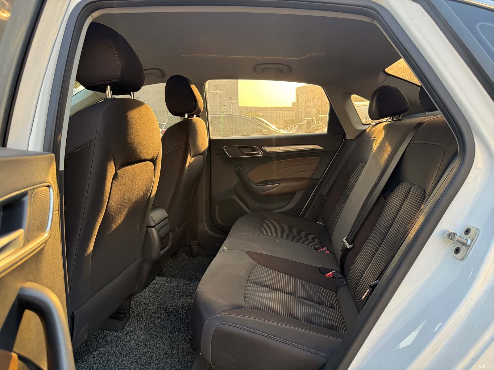 Roewe i6, 2021 17