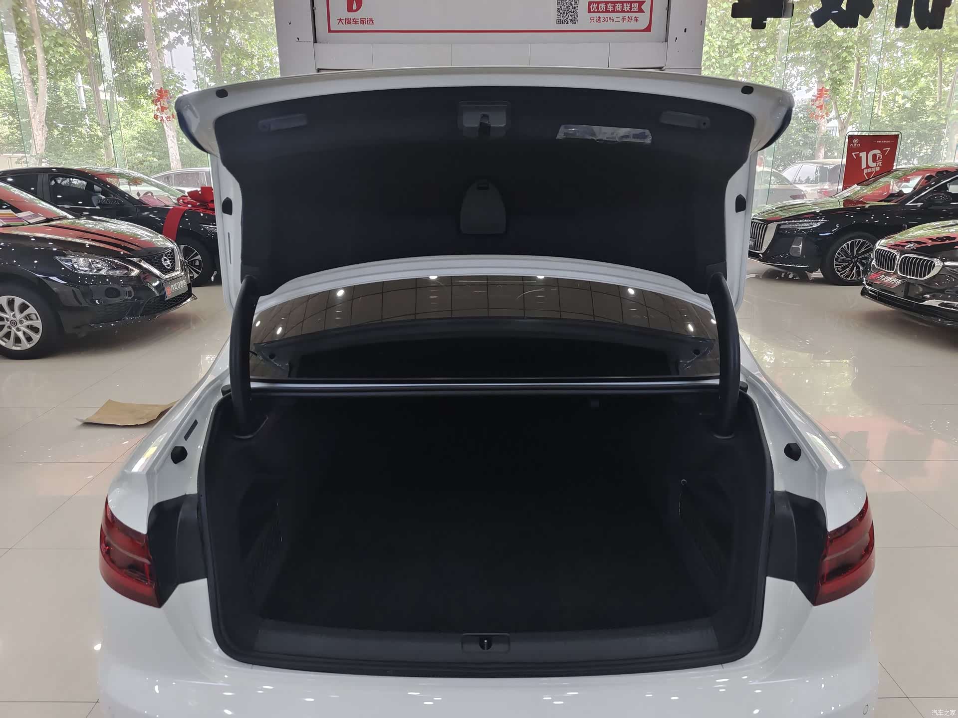 Audi A4L, 2018 15