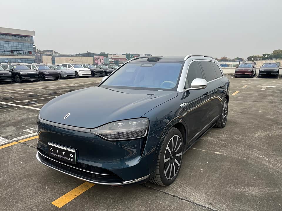 AITO Ask the world M9