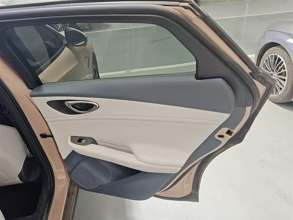 BYD Seal 06GT