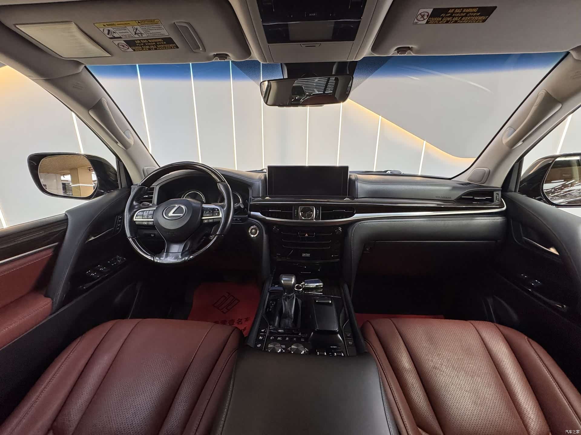 Lexus LX, 2018 16