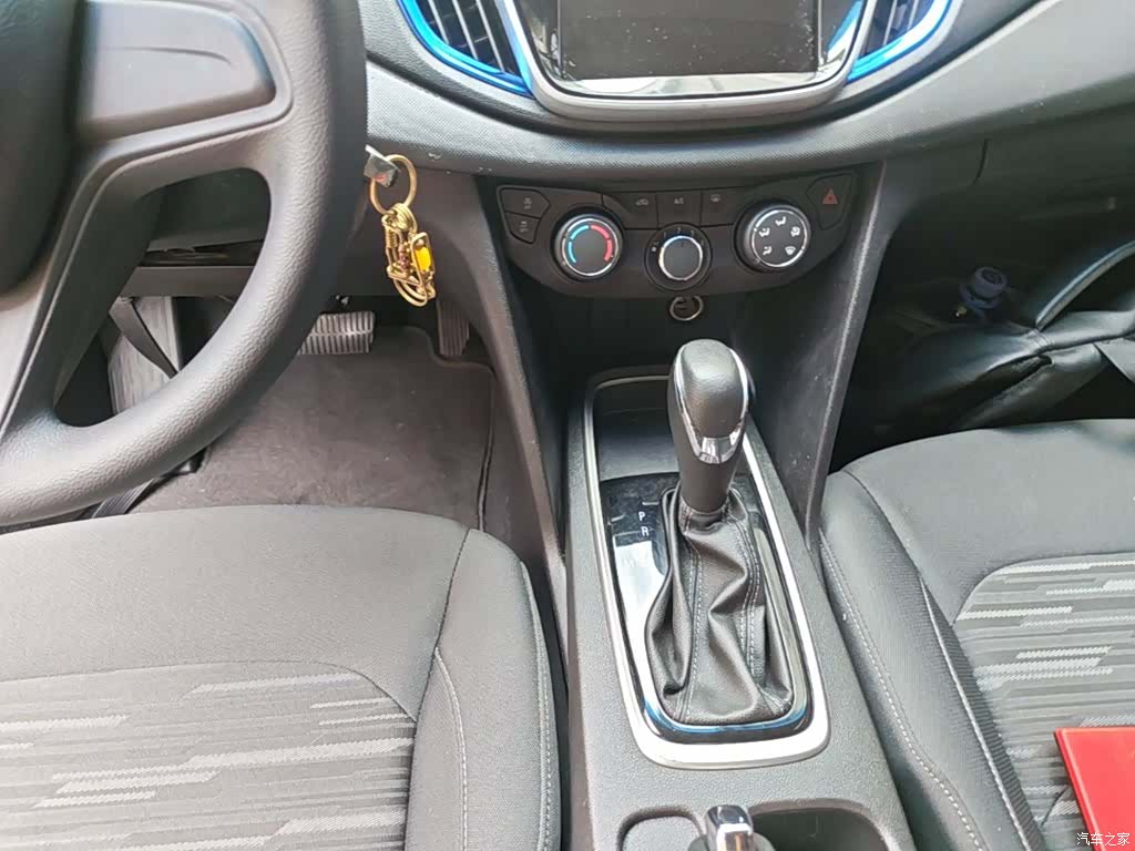 Chevrolet 320, 2019 14
