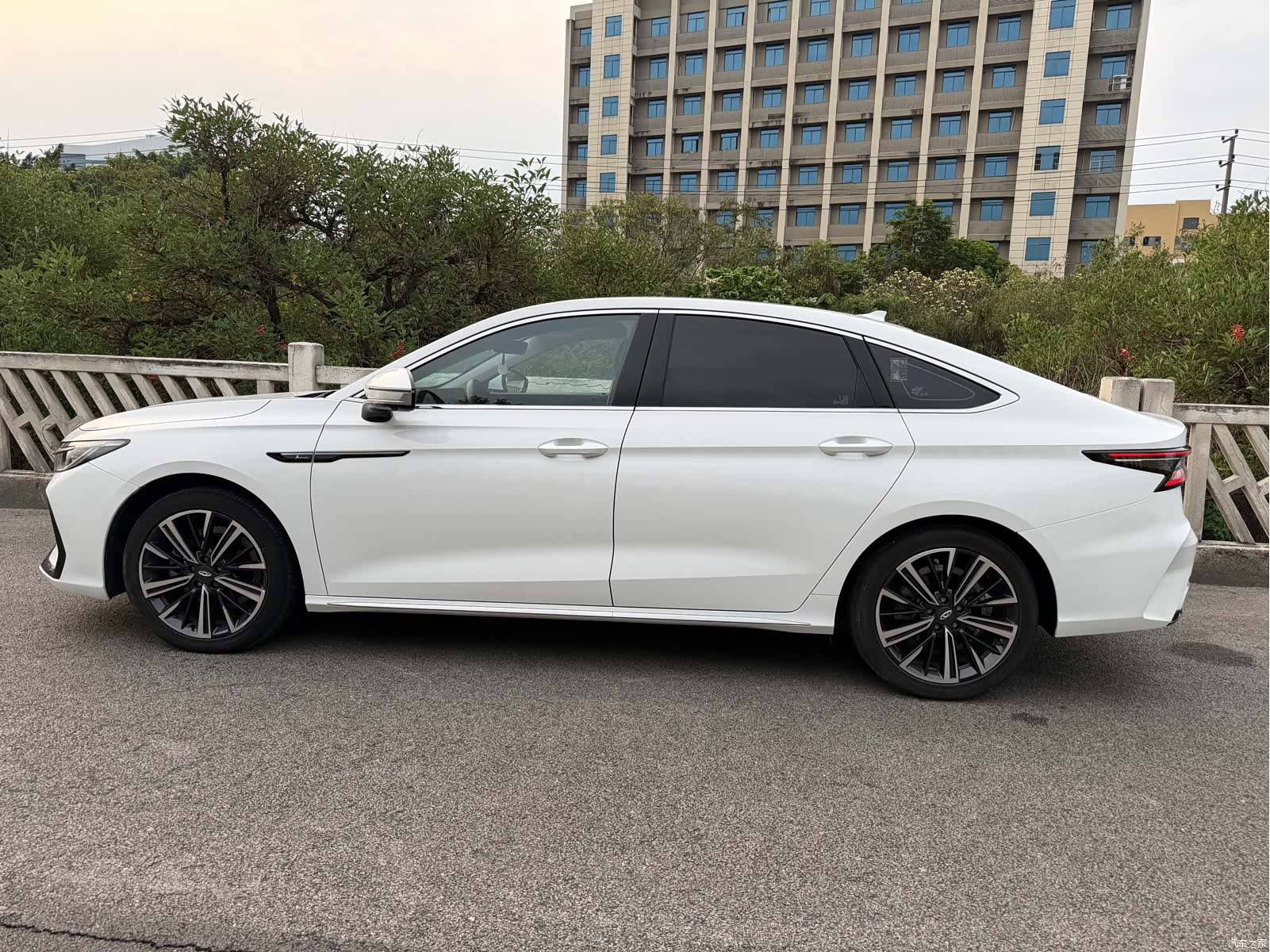 Chery Arrizo 8, 2023 11