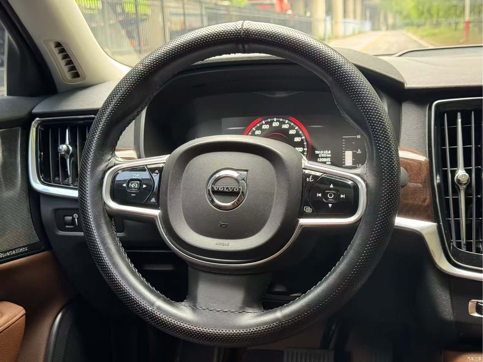 Volvo S90, 2017 11