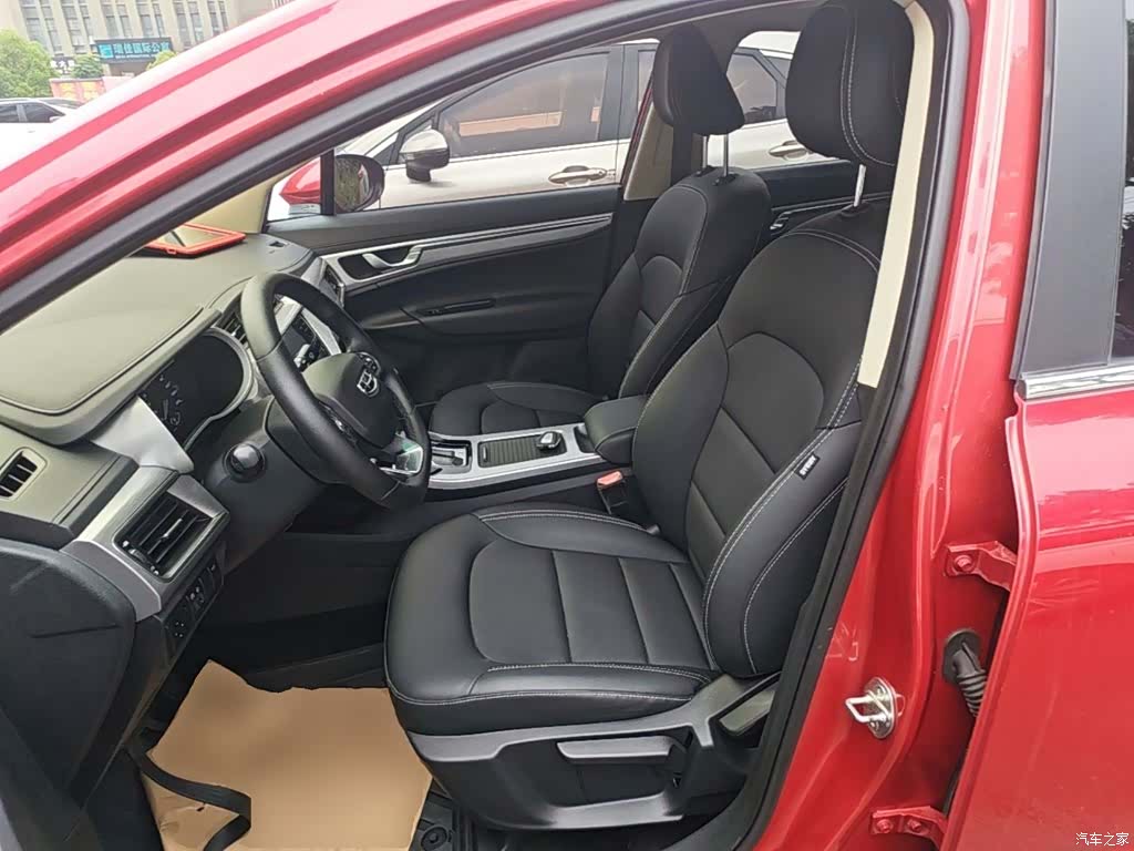 Geely Emgrand, 2019 11